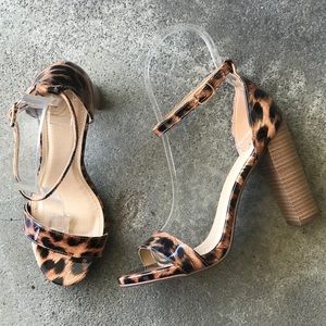 Delicious Shiner Patent Leopard Stacked Wood Heel